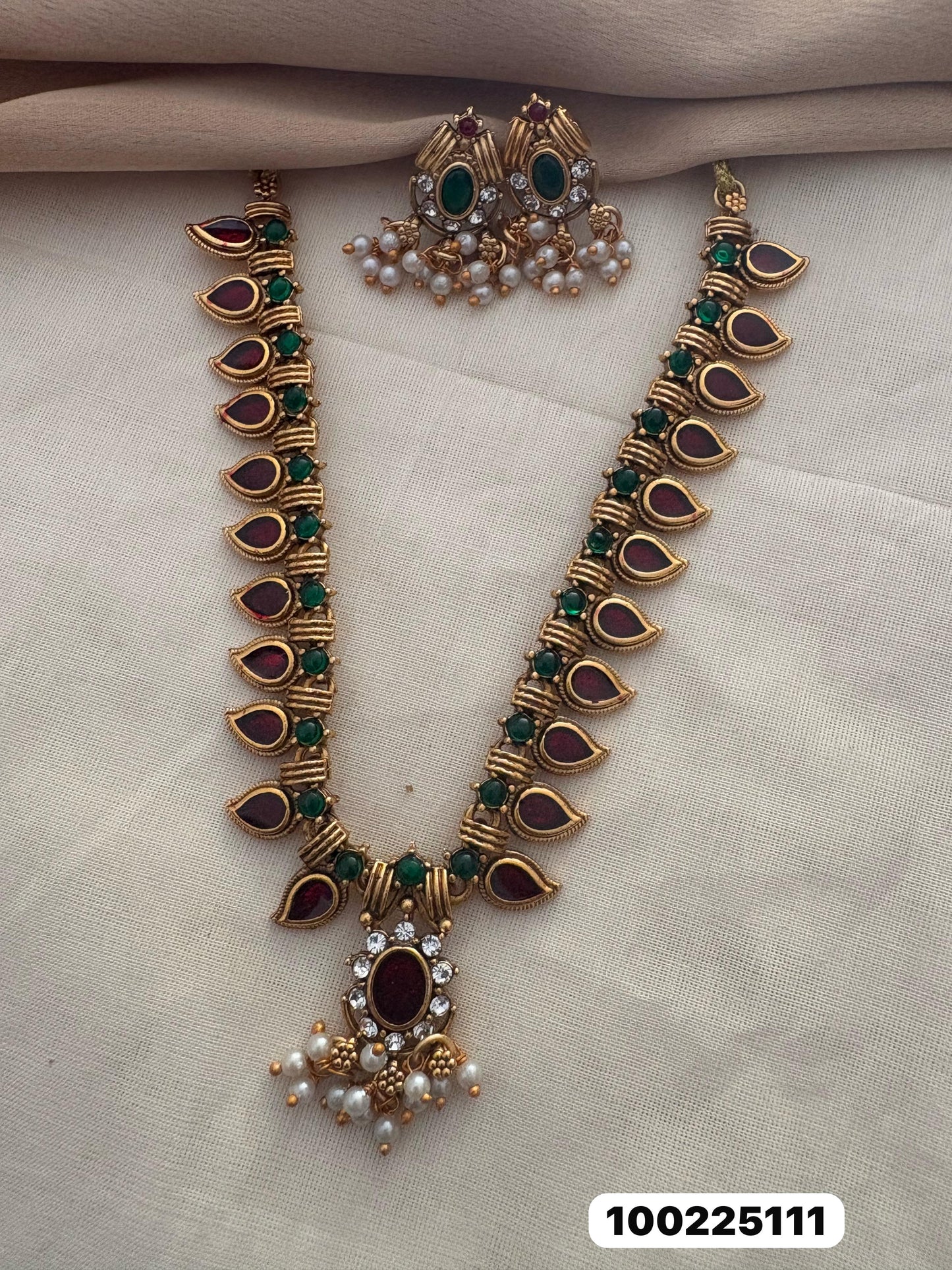 Varna necklace