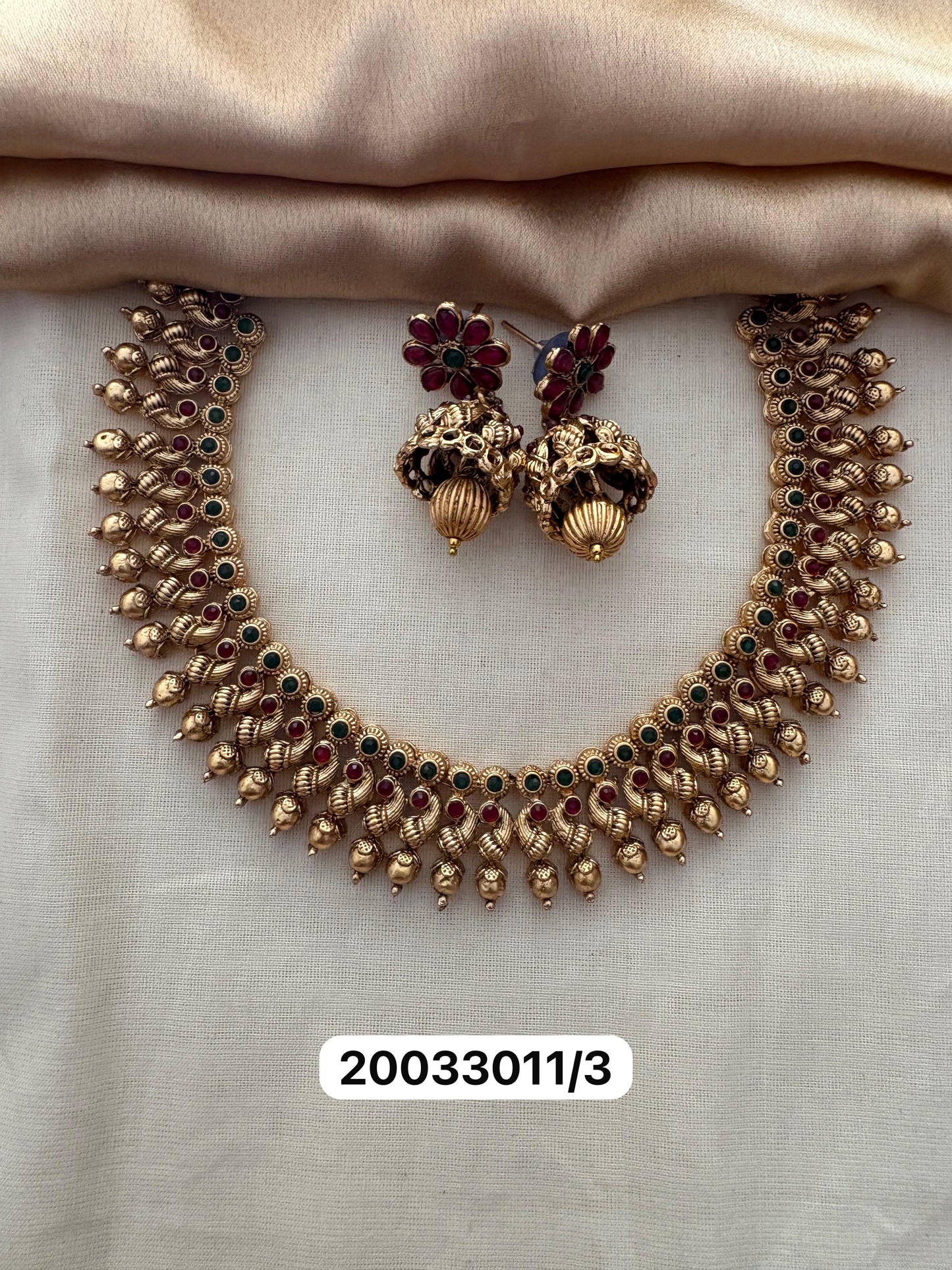 Keerthi neck set