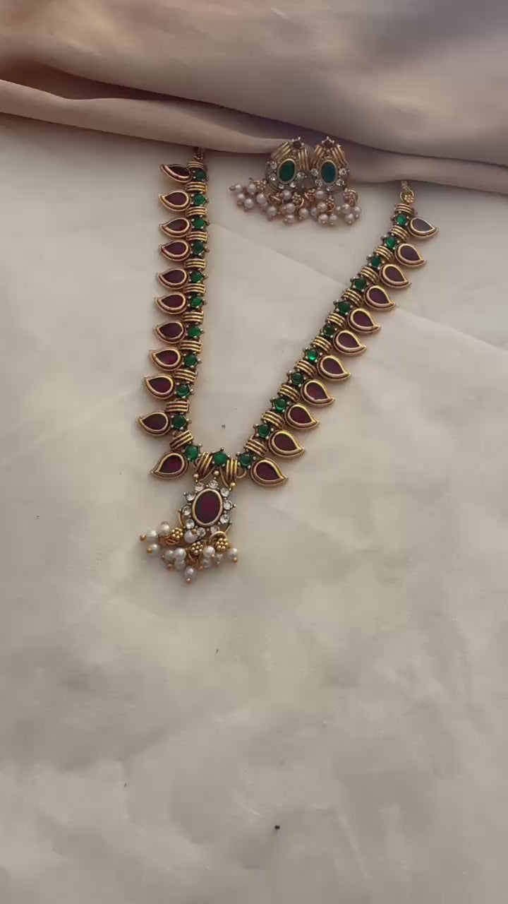 Varna necklace