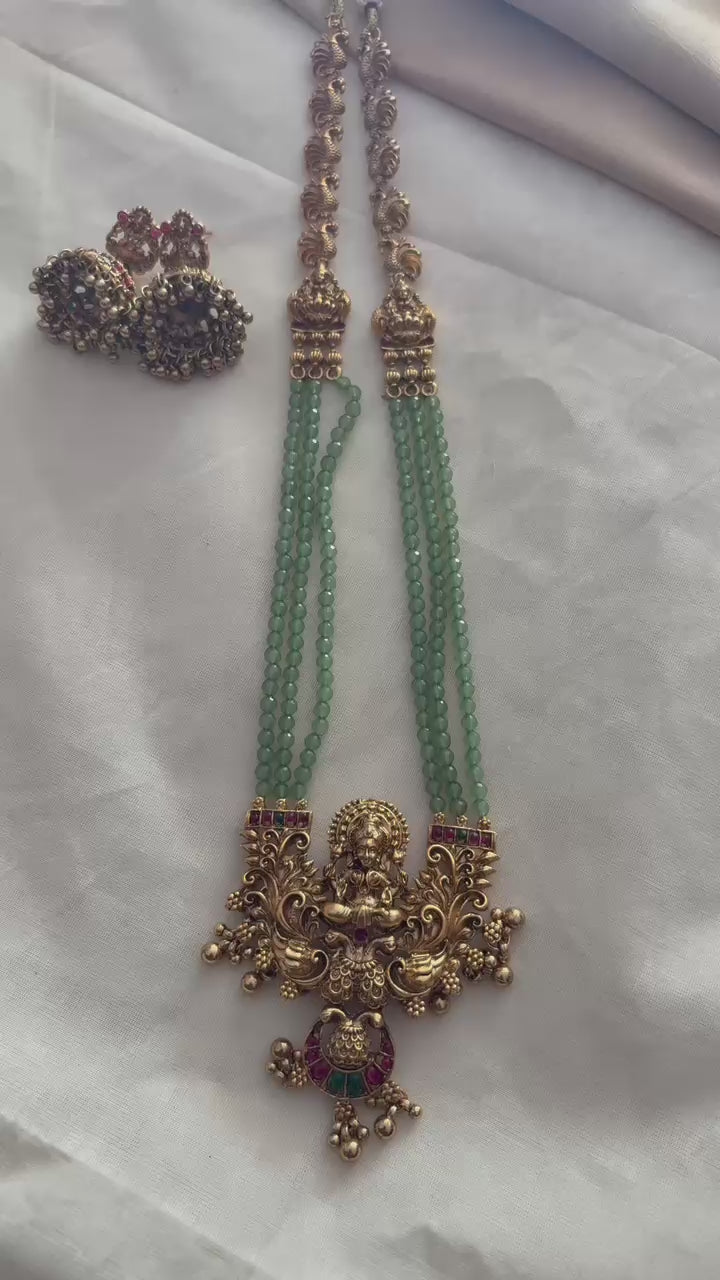 Nandhana necklace