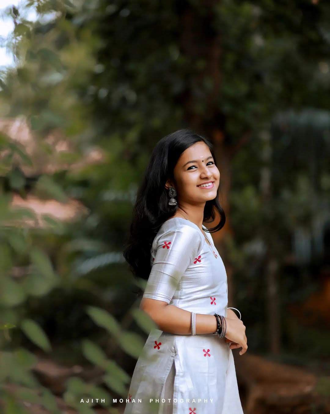 Techipoo silver tissue chudidar set material unstiched