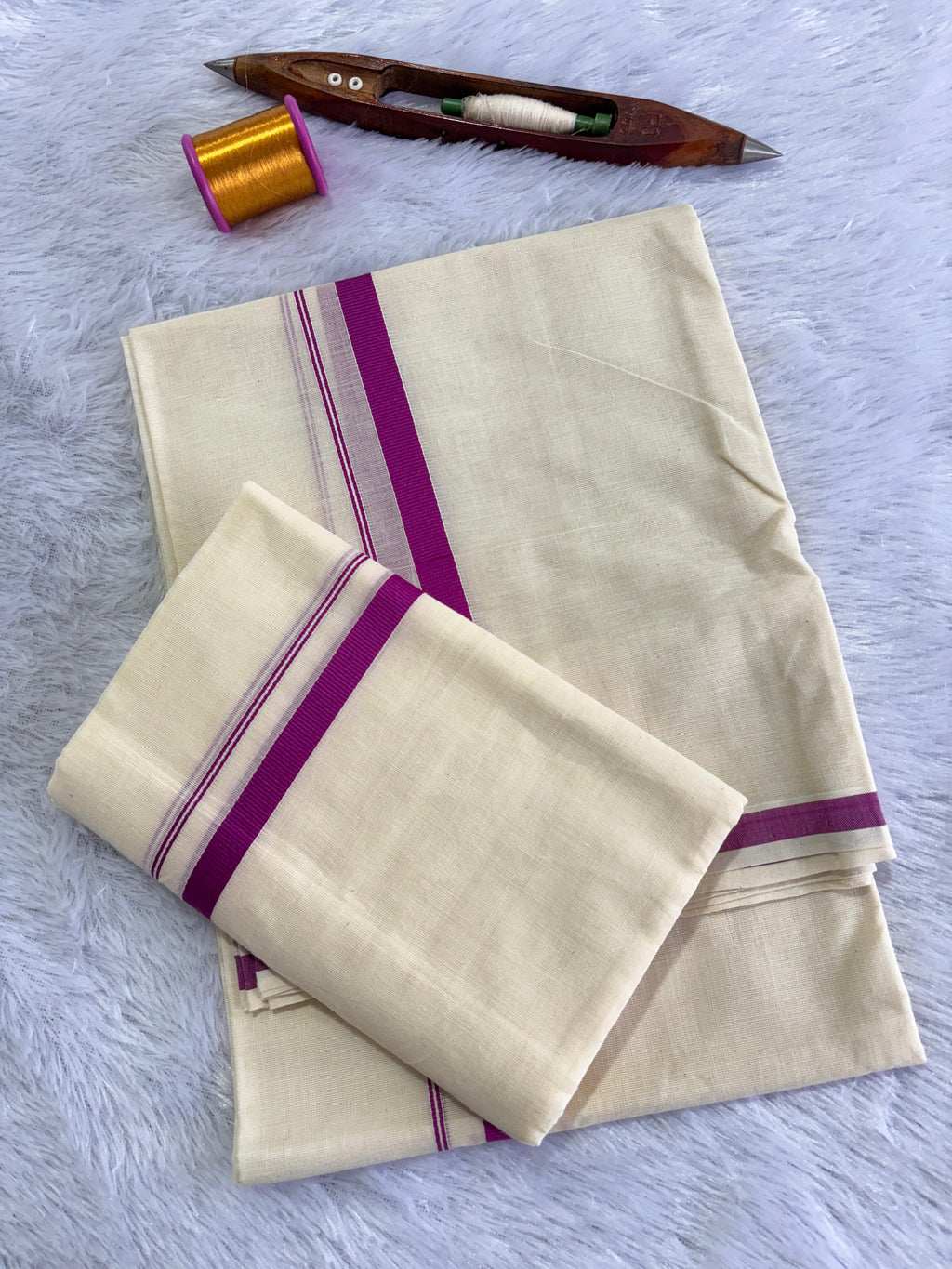 Puliyilakara kattikara set mundu