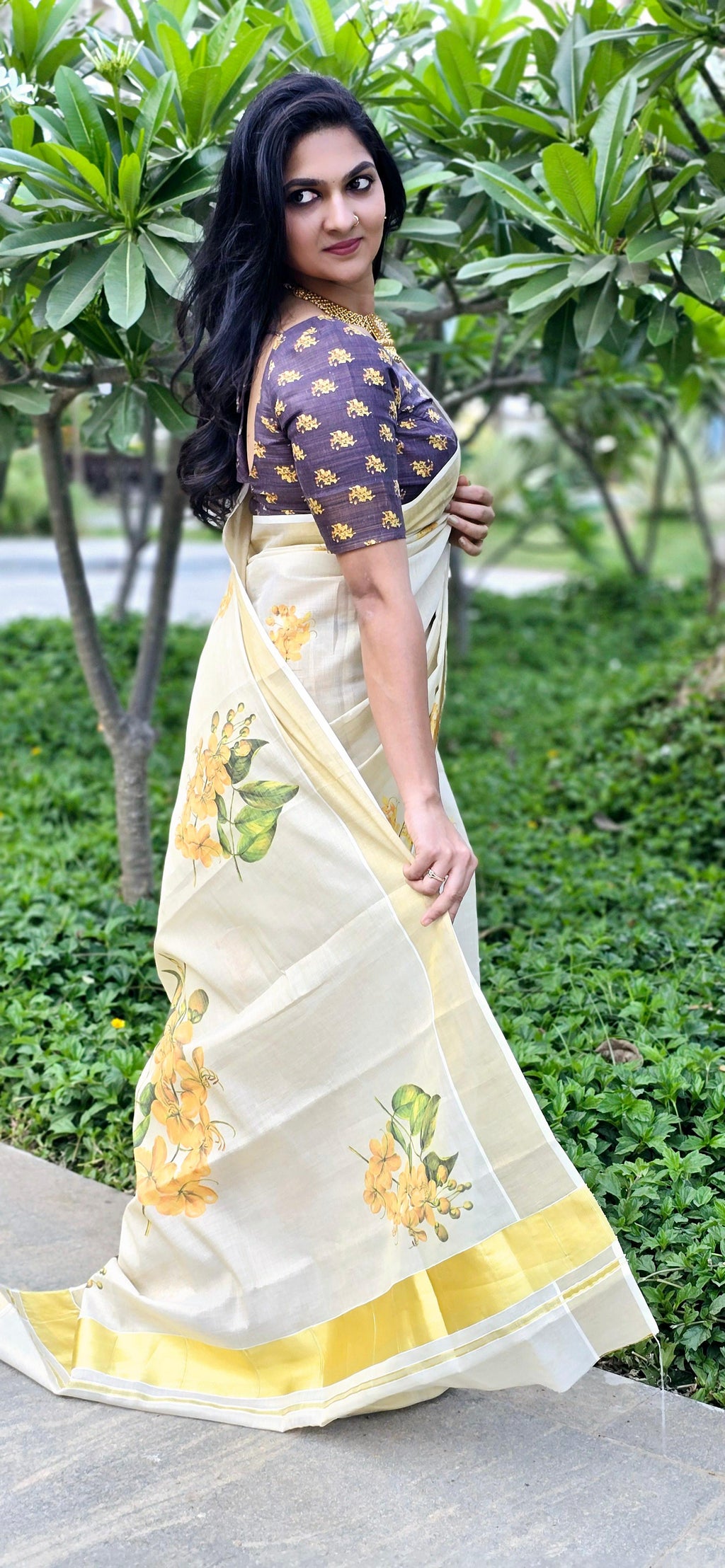 Digital flower print golden tissue saree