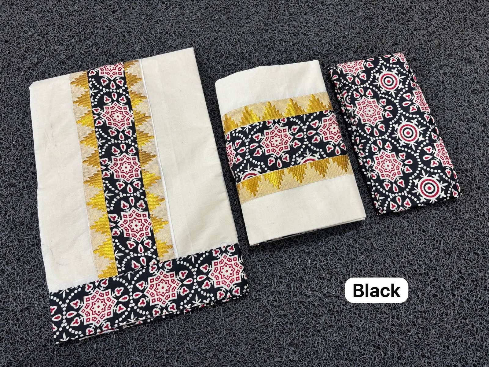 Ajrak set mundu with blouse 2.80