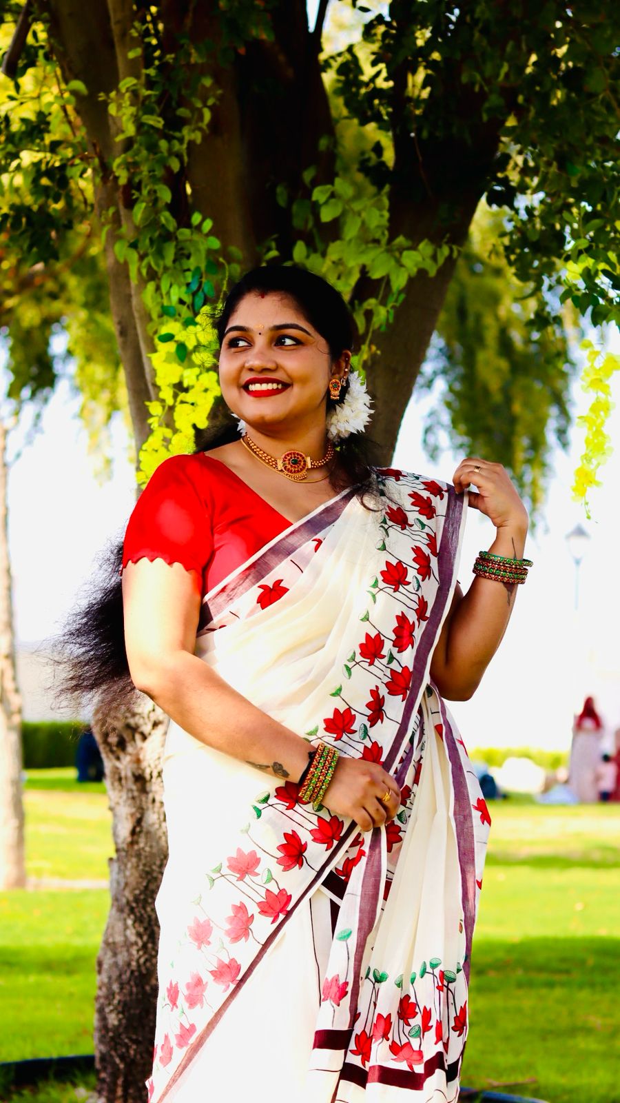 Lotus printed kattikara set mundu 2.80