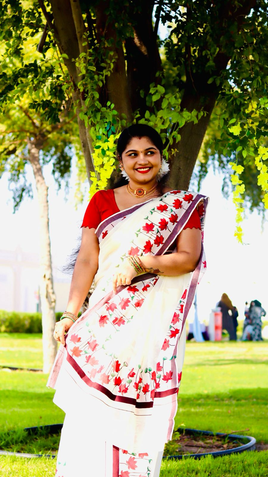 Lotus printed kattikara set mundu 2.80