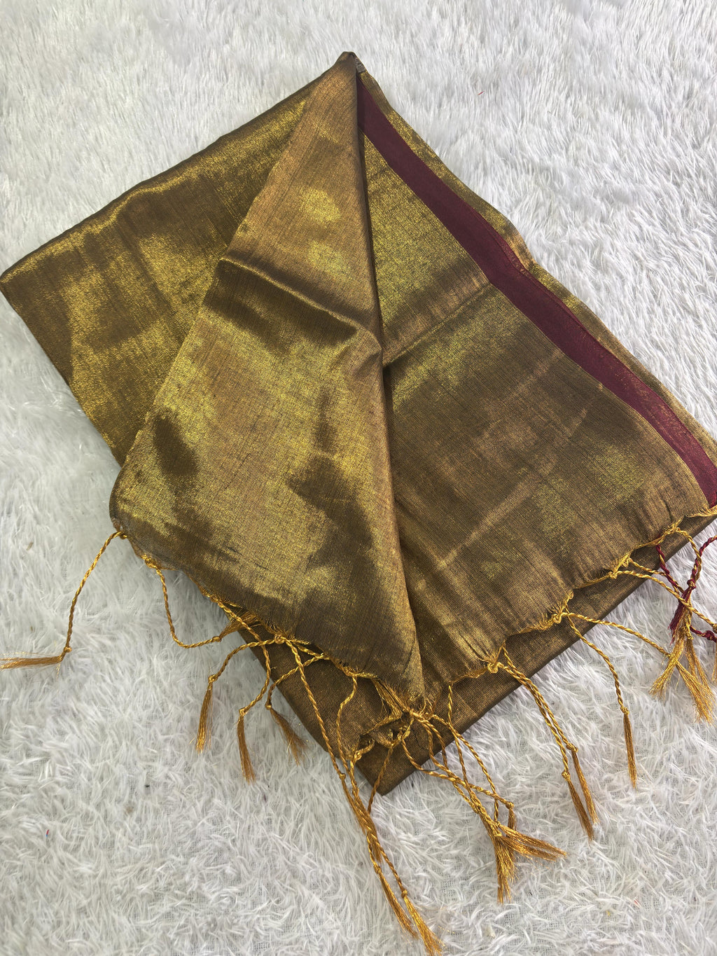 Red border golden tissue saree