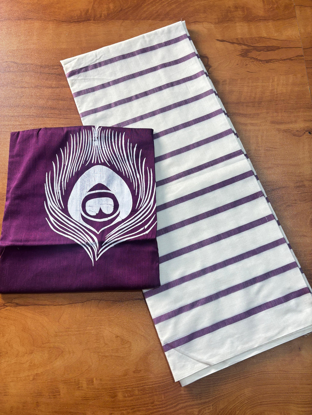 Myilpeeli lines Pattu Pavada Unsitiched