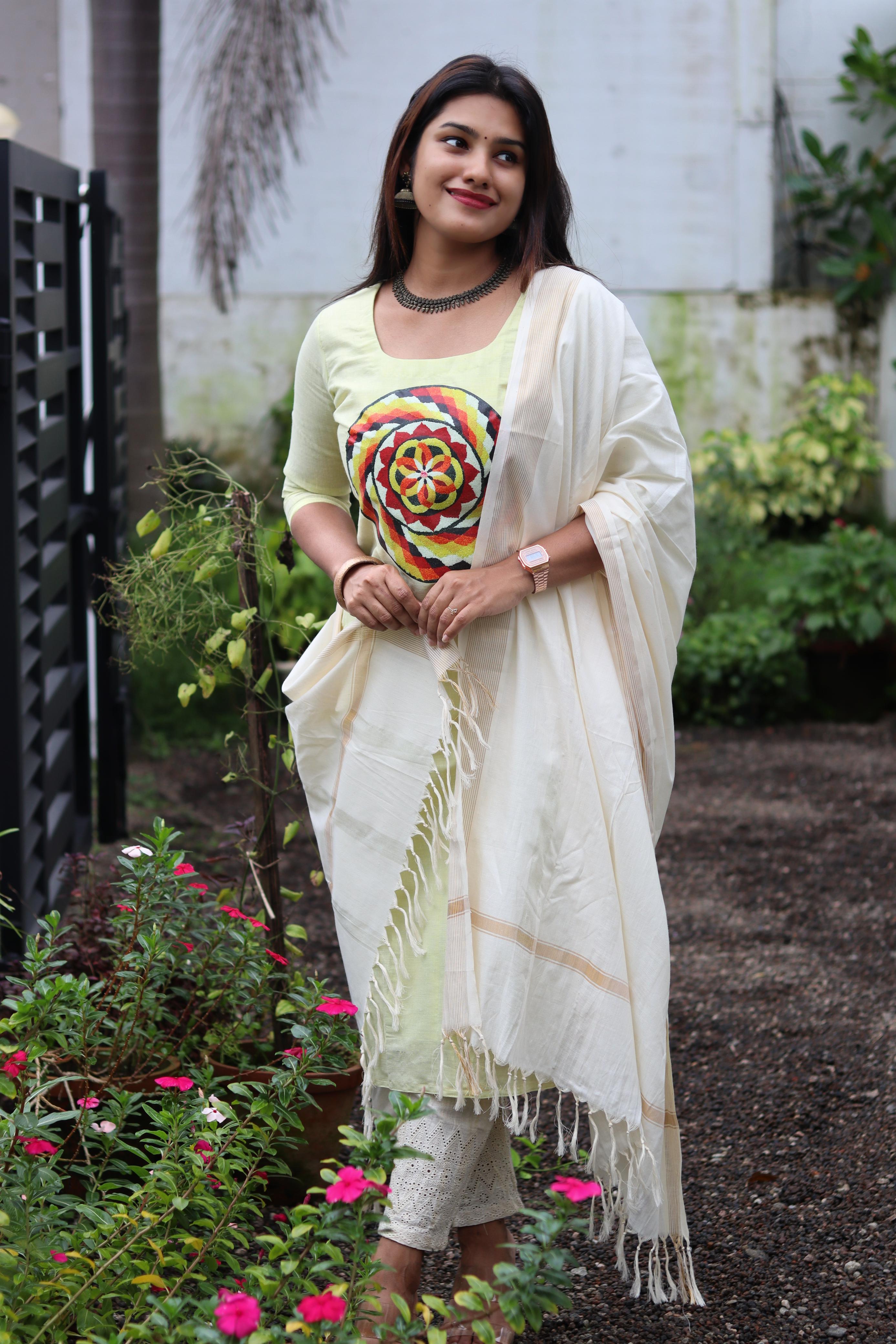 Athapookalam golden tissue full set material