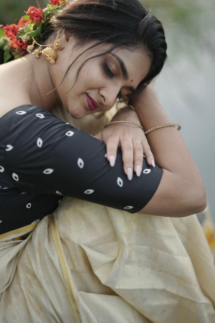 Muttu flower tissue Davani