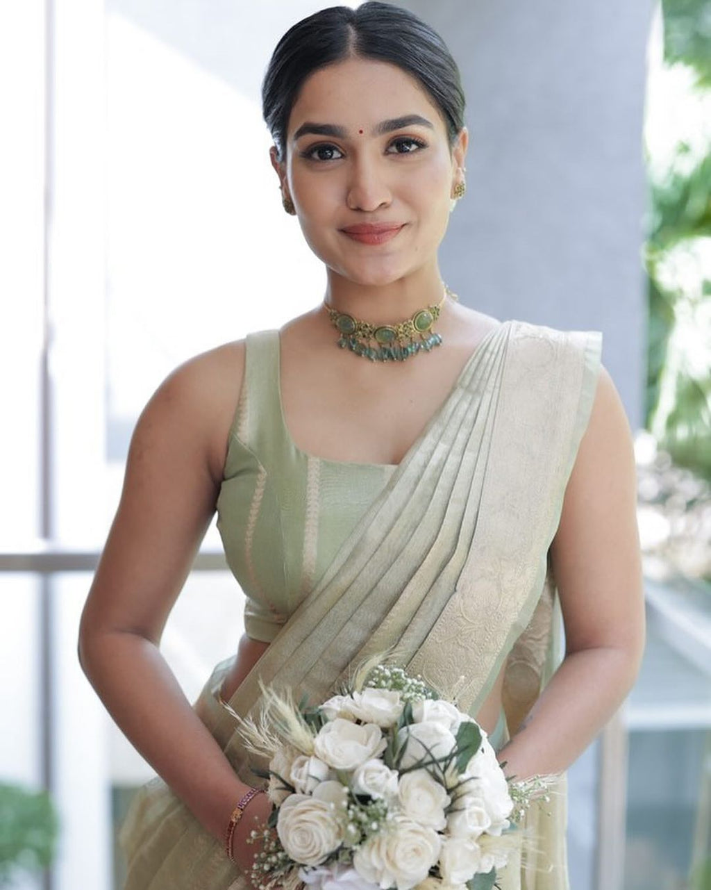 Sanyia iyppan organza saree